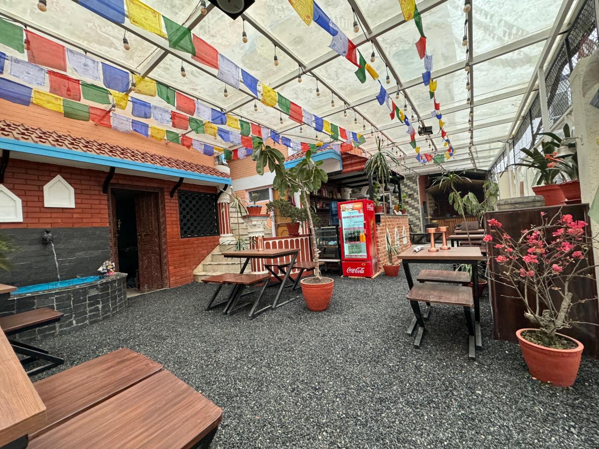 Hello Ktm Hostel Katmandu Zewnętrze zdjęcie