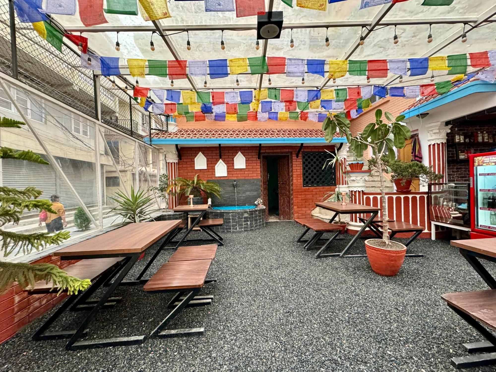 Hello Ktm Hostel Katmandu Zewnętrze zdjęcie