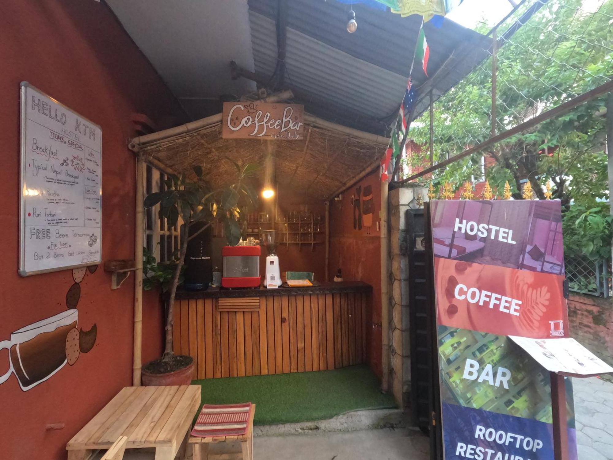 Hello Ktm Hostel Katmandu Zewnętrze zdjęcie
