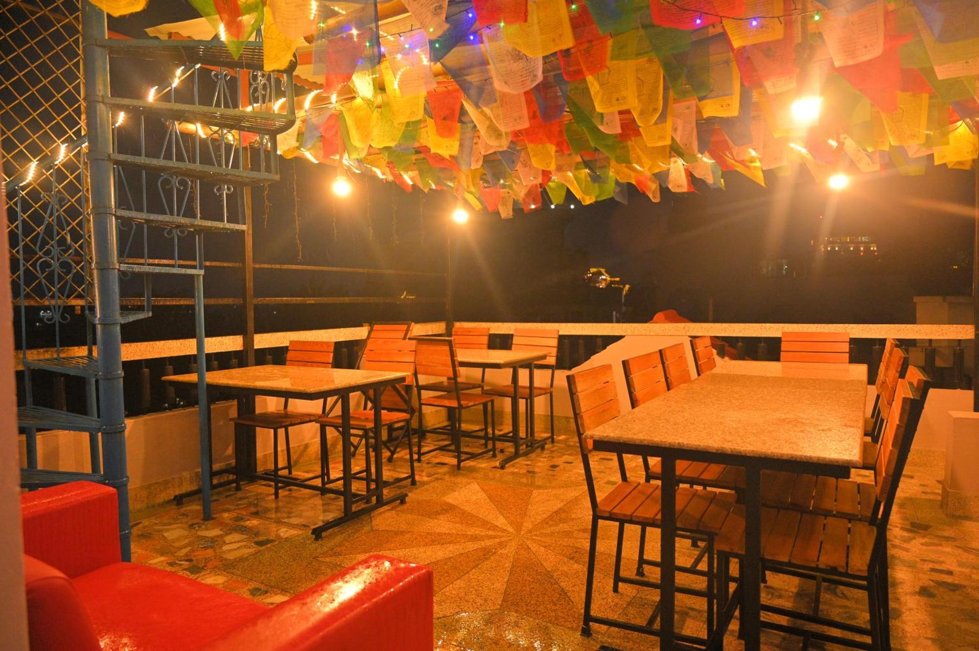 Hello Ktm Hostel Katmandu Zewnętrze zdjęcie