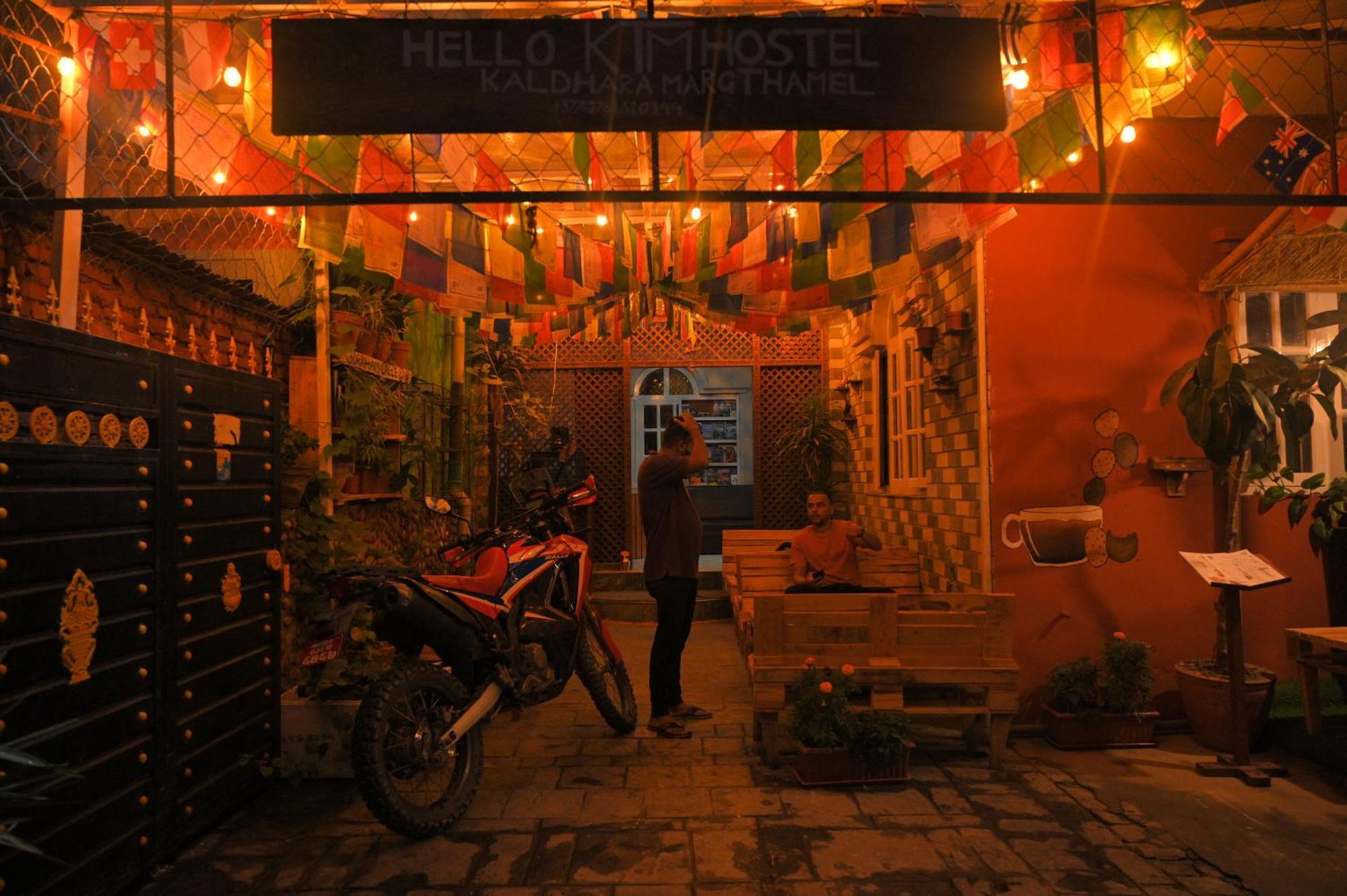 Hello Ktm Hostel Katmandu Zewnętrze zdjęcie